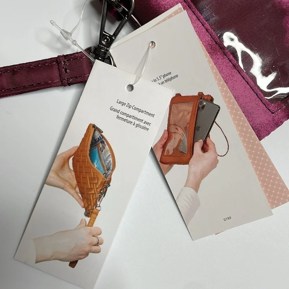 LUG | Peekaboo Printed Wristlet NWT